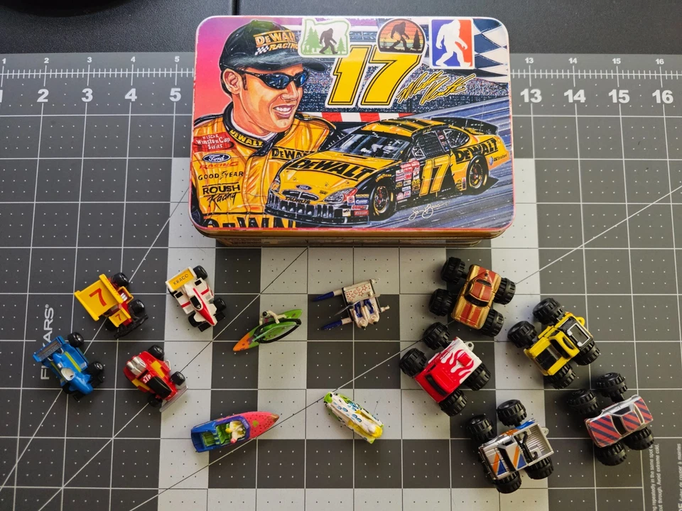 Vintage Micro Machines ⭐ Nascar Car #17 Tin ⭐ Classic Assorted Collection - Image 1 of 4
