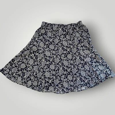 Saia feminina Venezia 18/20 2X azul marinho e branco floral botão para cima rayon joelho - Imagem 1 de 4