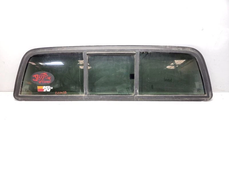 Toyota Tacoma 2001-2004 vidrio trasero corredizo OEM 6481004051  Foto 1 de 4