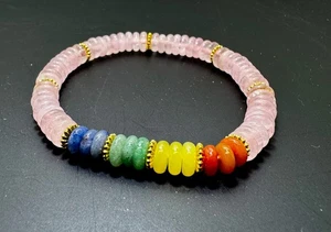 Natürliches Rosenquarz & Chakra Edelstein Armband Handarbeit Stretch Heilschmuck - Bild 1 von 2