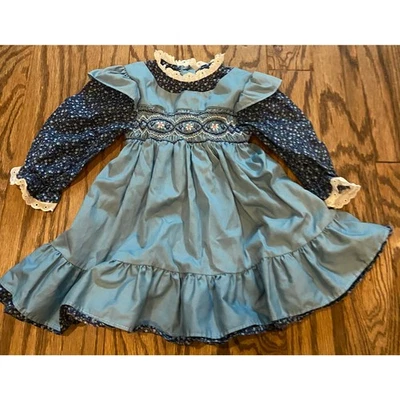 Vestido babador floral vintage anos 70 Polly Flinders menina batido à mão tamanho 2T Cottage Prairie - Imagem 1 de 4