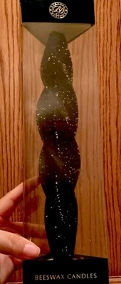 De colección Cera de Abejas Negro Brillo Vela 12” Remolino Llama Nuevo con Etiquetas Witchy Whimsigoth Foto 1 de 3