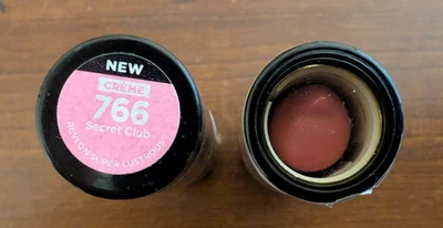 2 x REVLON Super Lustrous NEW CREAM Lipstick, Formula #766 Secret Club, 0.15 oz - Image 1 of 3