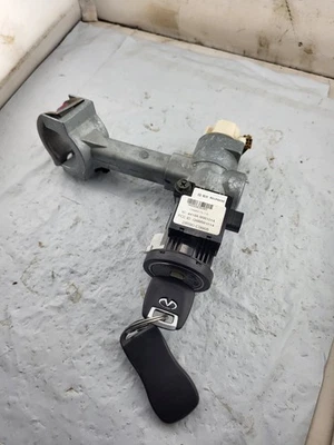 2004 INFINITI FX35 05-06 INFINITI G35 A/T Ignition Switch w/Key OEM - Image 1 of 4