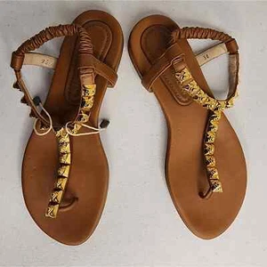 Stuart Weitzman Brown Leather Gold Rose Appliqué Thong Sandals Flats Size 36 - Picture 1 of 8