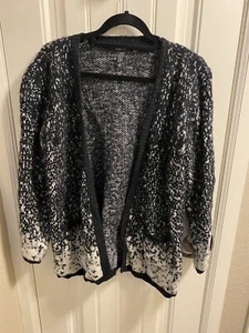 Style Co M Cardigan Sweater Open Front Medium Black White Fuzzy Med Heavy Warm - Picture 1 of 7