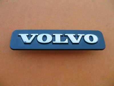 93 94 95 96 97 VOLVO 850 GUARDABARROS LATERAL IZQUIERDO DERECHO EMBLEMA LOGOTIPO INSIGNIA SIGNO A24141 Foto 1 de 3