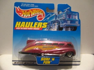 HOT WHEELS 2000 HAULER SERIES OVER THE ROAD POWER TRUCKS SURF 'N FUN - Picture 1 of 2