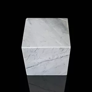 Skulptur aus Tabelle Würfel IN Massivholz Solid Cube Classic Table Scultpture - Bild 1 von 1