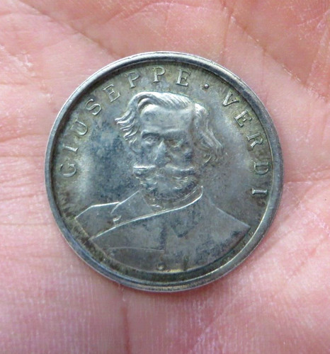 Foto 1 di 2