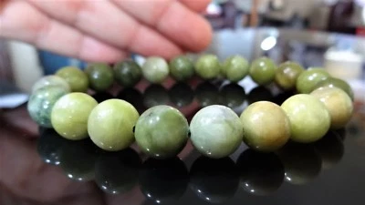 Светло-зеленый канадский нефрит бусина браслет мужчин эластичной 10 мм 7», 7,5», 8», 8,5» дюймов - Изображение 1 из 4