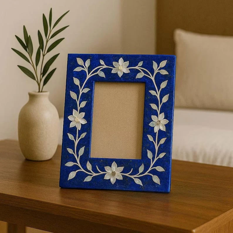 Marco de fotos azul lapislázuli | Incrustación de madreperla | Marco de fotos floral hecho a mano Foto 1 de 4