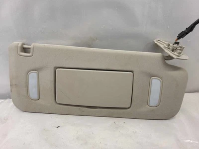 Parasol derecho GMC SIERRA 3500 07 08 09 10 11 12 13 14 Foto 1 de 4