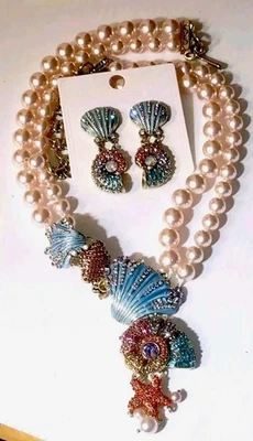 Juego de collar/pendientes estilo vintage con motivo de concha marina de diamantes de imitación de perlas de imitación de melocotón Foto 1 de 4