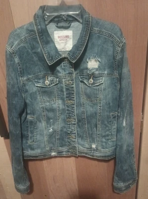 Chaqueta vaquera Mossimo Distressed Trucker talla L Foto 1 de 4