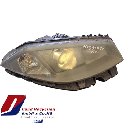 Renault Megane CC Scheinwerfer Rechts Xenon 820073226H - Bild 1 von 3