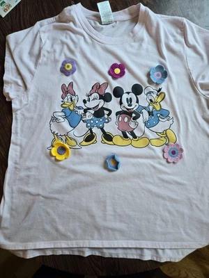 Camiseta Disney Manga Corta Crochet Personaje Para Mujer Talla XL Rosa Flor Amigo Foto 1 de 4
