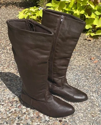 Botas hasta la rodilla de cuero marrón para dama 6,5 Foto 1 de 4