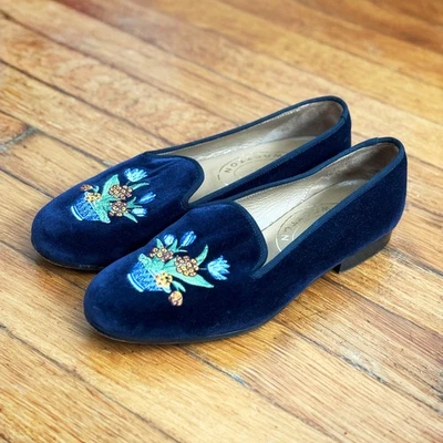 Mocasín Stubbs Wootton de terciopelo azul marino para mujer 7,5 maceta bordada Foto 1 de 4