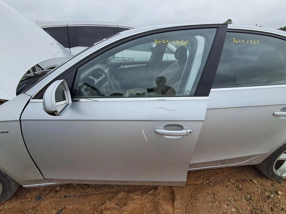 (LOCAL PICKUP ONLY) Driver Left Front Door Sedan Fits 12-16 AUDI A4 2533739 - Image 1 of 1