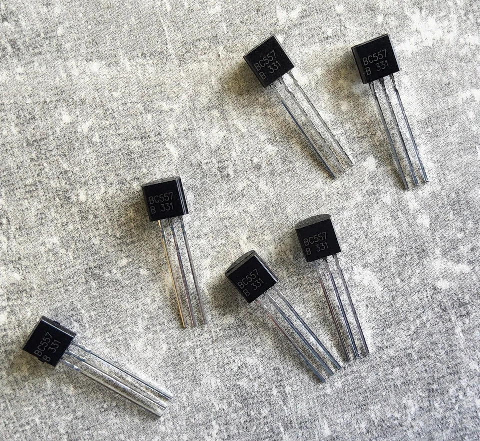 BC557B PNP Transistor 45V 500mW 100mA TO 92 Wählbar 2-15 Stück