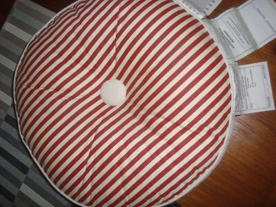 IKEA MARGARETA Cojín Redondo Almohada Redonda Rojo Blanco 16" (40 cm) Rayas - NUEVO  Foto 1 de 4