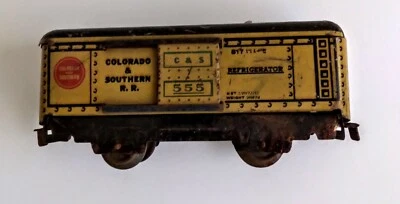 VINTAGE MARX C&S 555 REFRIGERATOR TRIAN CAR - Image 1 of 3