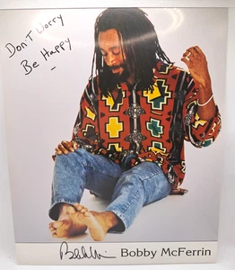 Bobby McFerrin signed Autogramm 8x10 Foto Don't Worry Be Happy Jazz Sänger - Bild 1 von 7