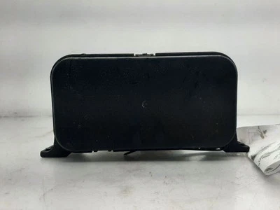 Bote de vapor de combustible Cadillac DTS 12592015 06-16 Foto 1 de 4