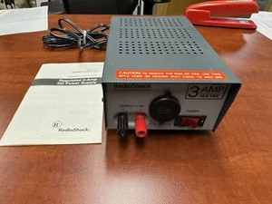 RADIO SHACK 3-AMP 13.8 VDC Regulated Power Supply CAT NO. 22-504 w/ manual - Zdjęcie 1 z 4