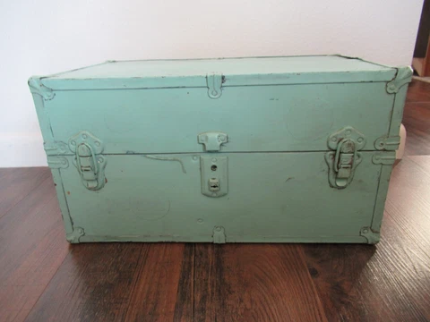 Vintage Steamer Trunk Child Doll Salesman Sample 18" by 10" by 11" Tin Over Wood Cover