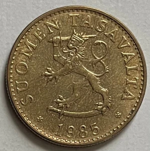 Finland 50 Pennia 1985 - Rampant lion brandishing sword & Pine Tree - Circulated - Picture 1 of 5