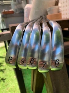 PRGR RS Forged Iron set 5pcs 6-9 Pw M-40 SR-Flex Right Hand! - Picture 1 of 7