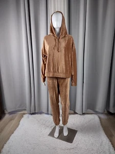 Felpa con cappuccio e pantalone marrone elastico in vita senza confini. Felpa con cappuccio taglia 21 pantalone taglia 19 (nuova con etichetta) - Foto 1 di 17