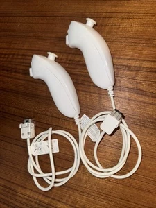 Nintendo Wii Nunchuck Set White OEM, 2-Pack. USED/TESTED - Picture 1 of 4