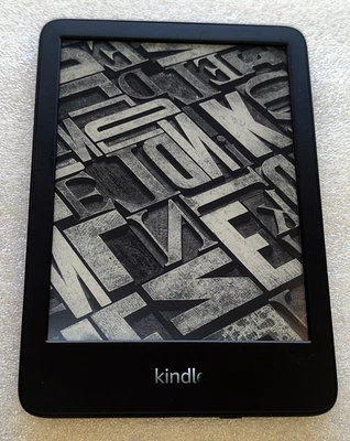 Amazon Kindle 11th Generation 6" inch eReader 16GB WiFi C2V2L3 BLACK  #38 - Image 1 of 3
