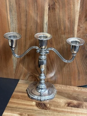 Candelabra By International Silver Co. 3臂烛台老式银盘 — 第 1/4 张图片