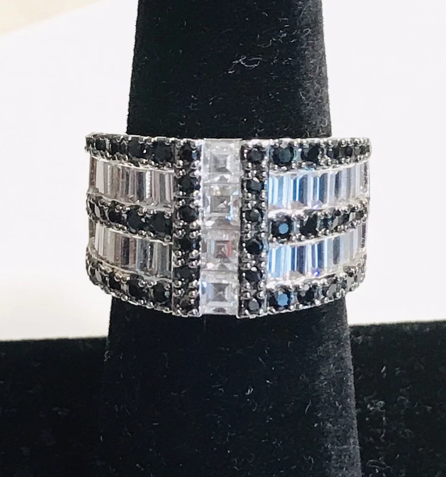 Lia Sophia Surge Blue/Clear Cubic Zirconia & Crystals Silver Tone Ring Size 8 - Image 1 of 4