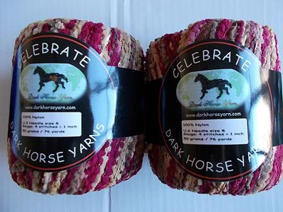 Hilo de cinta texturizada Dark Horse Celebrate, burdeos/marrón, lote de 2 (76 yardas ea) Foto 1 de 3