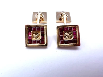 MAGNIFICENT PAIR OF 14K FRENCH YELLOW GOLD RUBY CUFFLINKS - Image 1 of 4