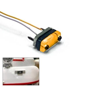 2V-2.2V LED Plástico Luz de Espacio Libre Lámpara de Aviso Delantero para 1:14 RC Tractor FH16 - Imagen 1 de 4