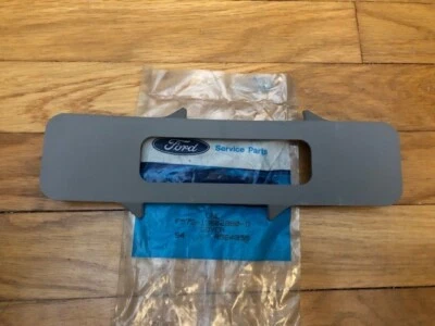 Cubierta ajustadora de hombro asiento delantero Ford Explorer 1995-1997 F57Z-13602B90-D NOS Foto 1 de 2