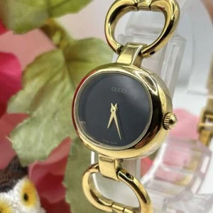 Reloj Gucci 1600 25mm Negro X Dorado Cuarzo Damas Vintage Buen Estado Japón - Imagen 1 de 11