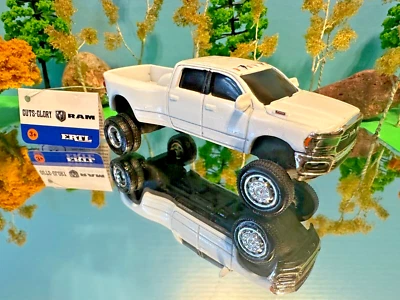 1/64 ERTL TOMY Custom Dodge Ram 3500 doble cabina, kit de elevación G-5 para juguete agrícola 1/64 Foto 1 de 4