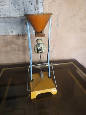 DRP & DRGM Germany jouet en tole ancien jeu de café comptoir à bascule - Photo 1/4