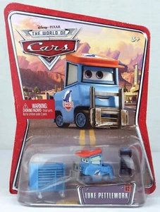 Vehículo diecast Mattel Disney Pixar The World of Cars Luke Pettlework #62 nuevo en paquete - Imagen 1 de 9