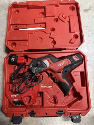 Milwaukee M12 Cordless 600 MCM Cutter Kit with 1 Battery Model 2472-21XC - Image 1 of 4