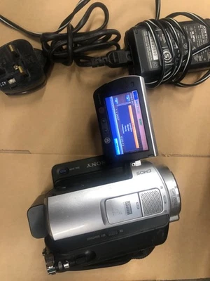 Sony HDR-SR5E PAL Handycam AVCHD HDD Hard Disk Drive Camcorder Full HD 40GB Vtg - Image 1 of 4