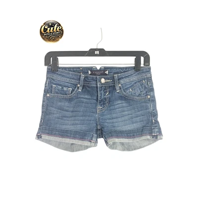 Vigoss女式牛仔短裤25铆钉后口袋破旧卷边下摆 — 第 1/4 张图片