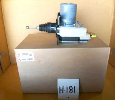 Nuevo cilindro maestro de refuerzo de freno OEM válvula ABS 2019-2021 Cadillac XT4 84688356 Foto 1 de 2